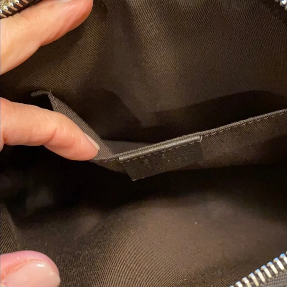 Gucci Belt Bag - Picture 6 of 13